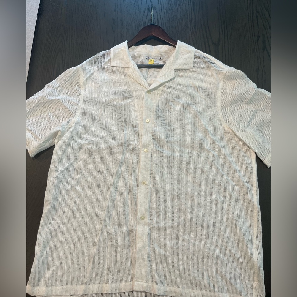 Zara men’s cream textured shirt gently worn